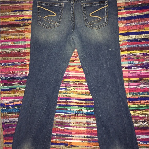 Ladies Boot Cut Jeans - Picture 2 of 4
